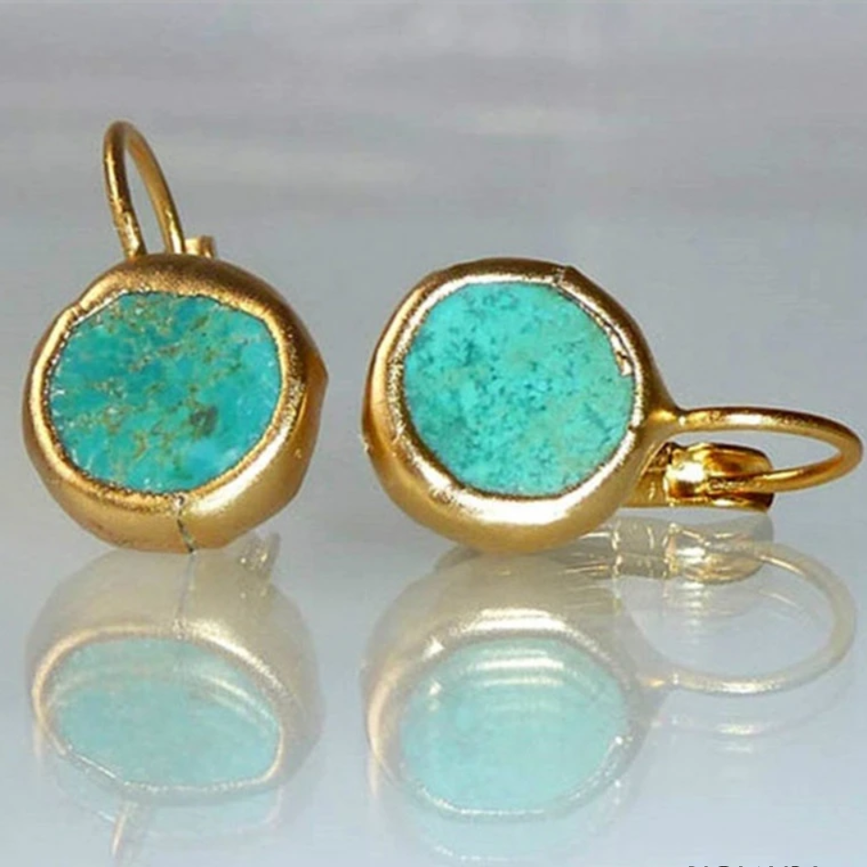 GOLD EARRINGS WITH TURQUOISE STONE